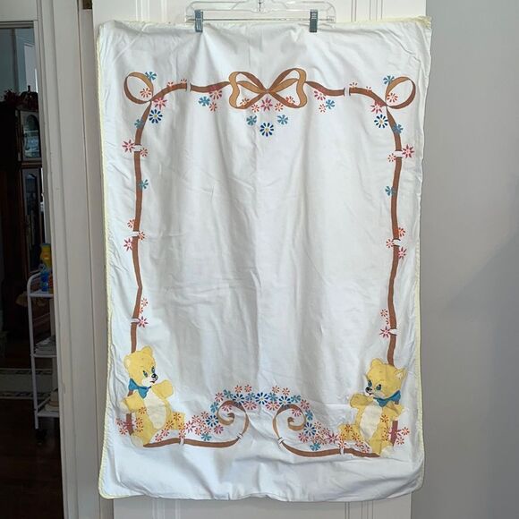 Vintage baby/toddler white duvet cover with painted on teddy bears & flowers - Picture 1 of 8